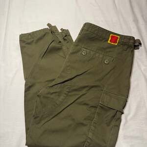 Empyre Loose Fit Olive Green Cargo Skate Pants men’s sz 36
